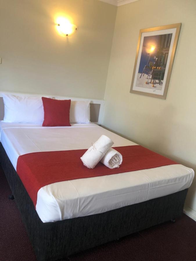 Biloela Centre Motel & Steakhouse Restaurant 외부 사진